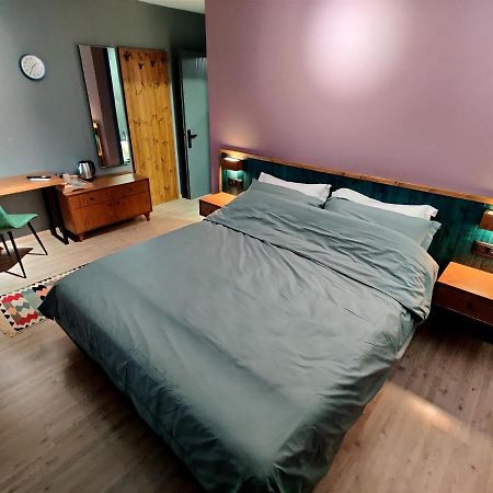 Piro'S Cozy Rooms - City Centre Корча Экстерьер фото